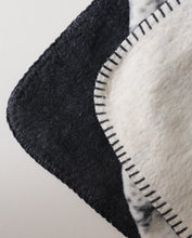 Load image into Gallery viewer, Georgia Iconic Image &quot;Arch&quot; Blanket