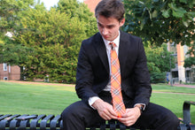 Load image into Gallery viewer, Bowling Green Tie